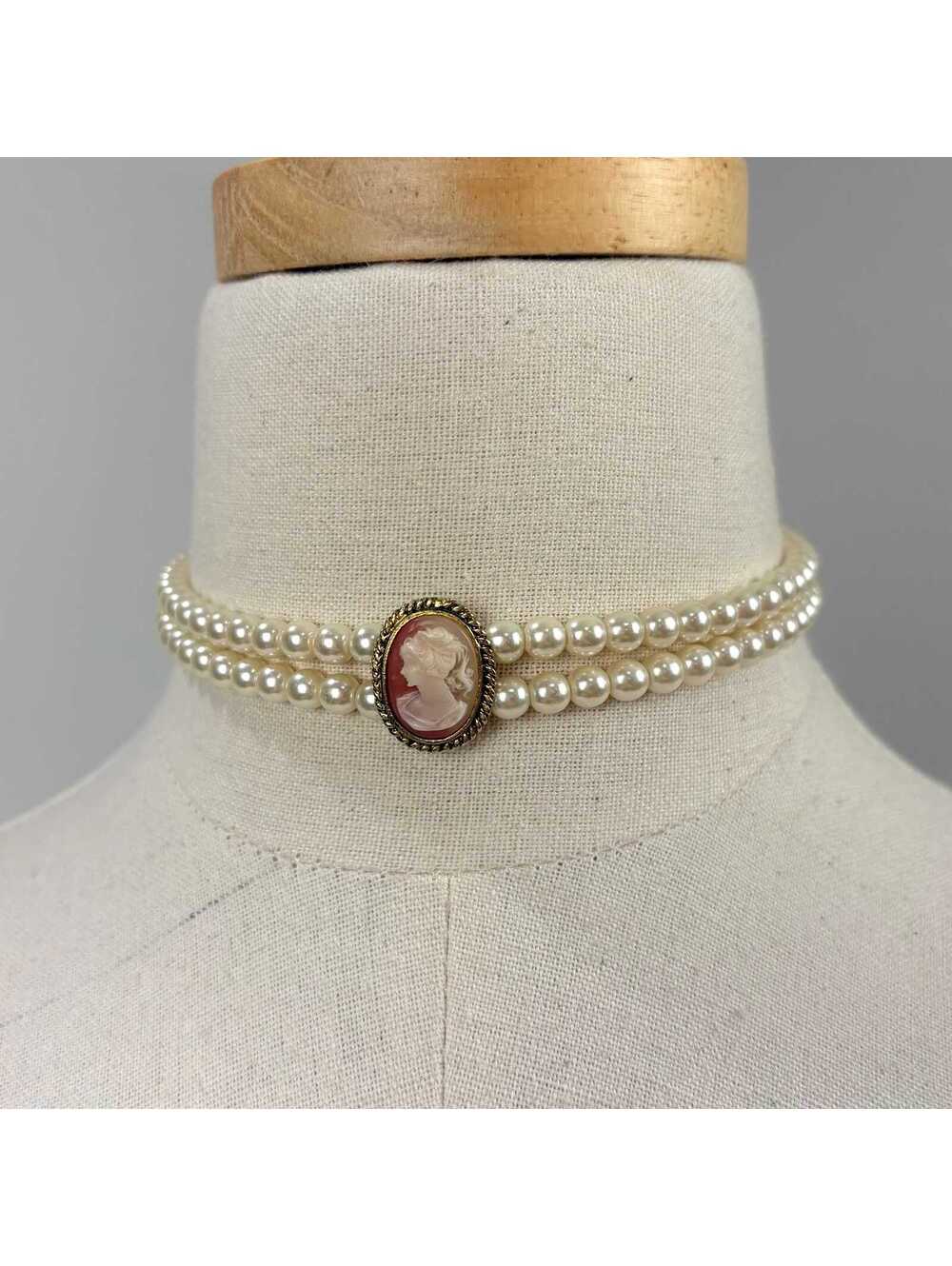 Vintage 70s Double Strand Faux Pearl Cameo Choker Necklace